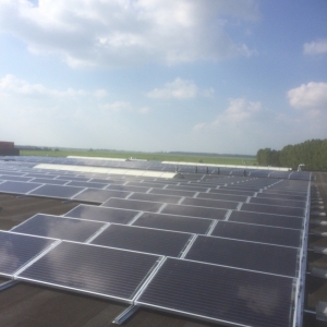 380 panelen geplaatst - Nijkerk