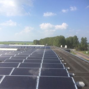 380 panelen geplaatst - Nijkerk