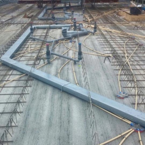 Aanleg leidingen verdiepingsvloer winkelcentrum Soesterberg